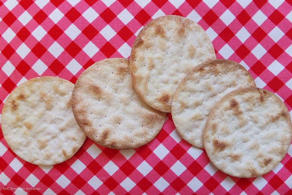 Knappertjes van bakkerij Wieringa. Foto Marti Hillenga